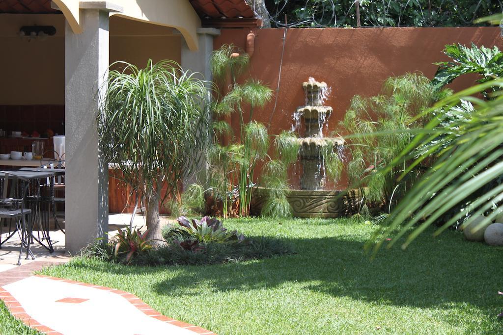 Hotel Santa Maria Inn San Juan Abajo Exterior photo